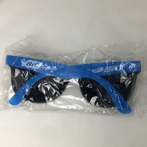 Bic - Promo Flick My Bic Sunglasses